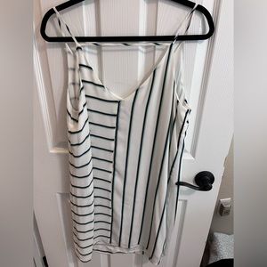 Vneck 1state shift dress